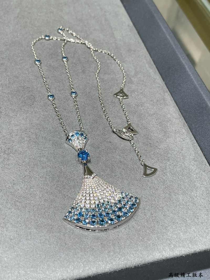Bv1g*ai necklaces